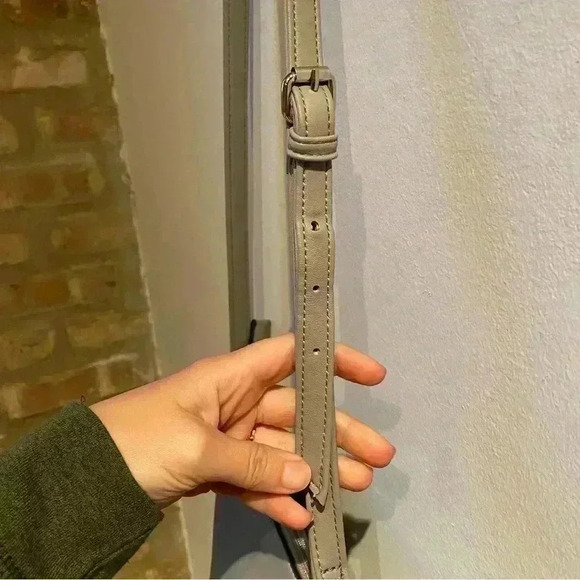 Nine West Gray Crossbody Bag - Vegan Leather, Excellent Condition - Picture 7 of 12